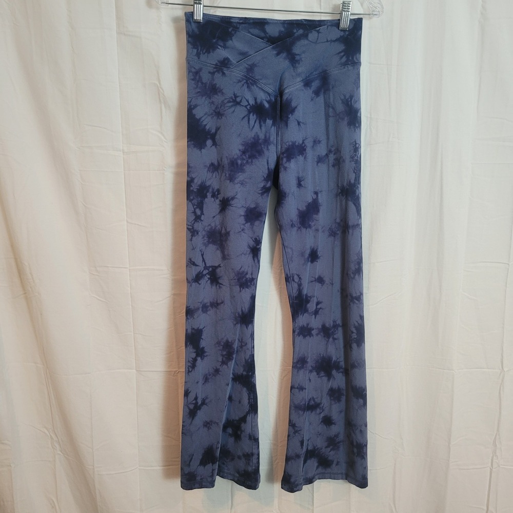 Victoria's Secret PINK Tie Dye Crossover V-Waist Flare Leggings Blue Medium Y2K